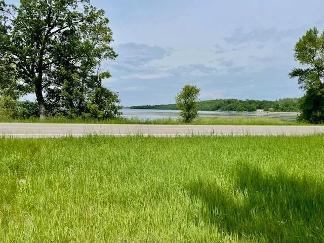 lake front and hunting!