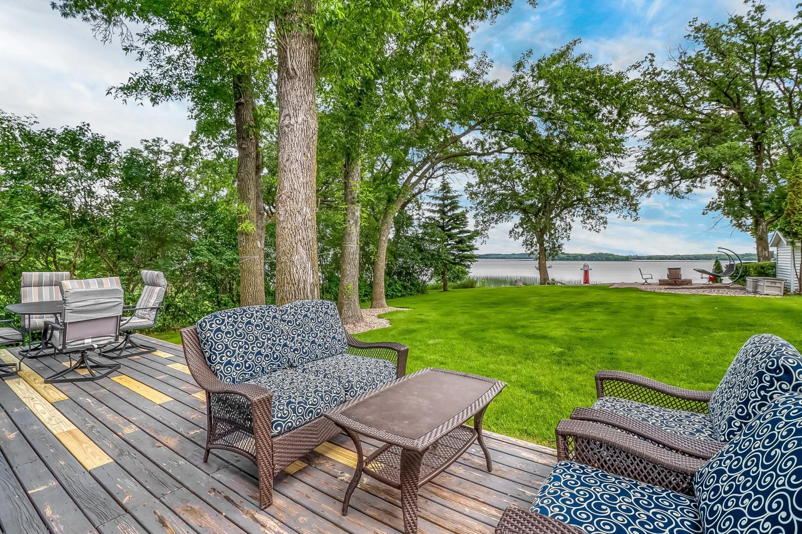 Guesthouse_patio1_0.jpg