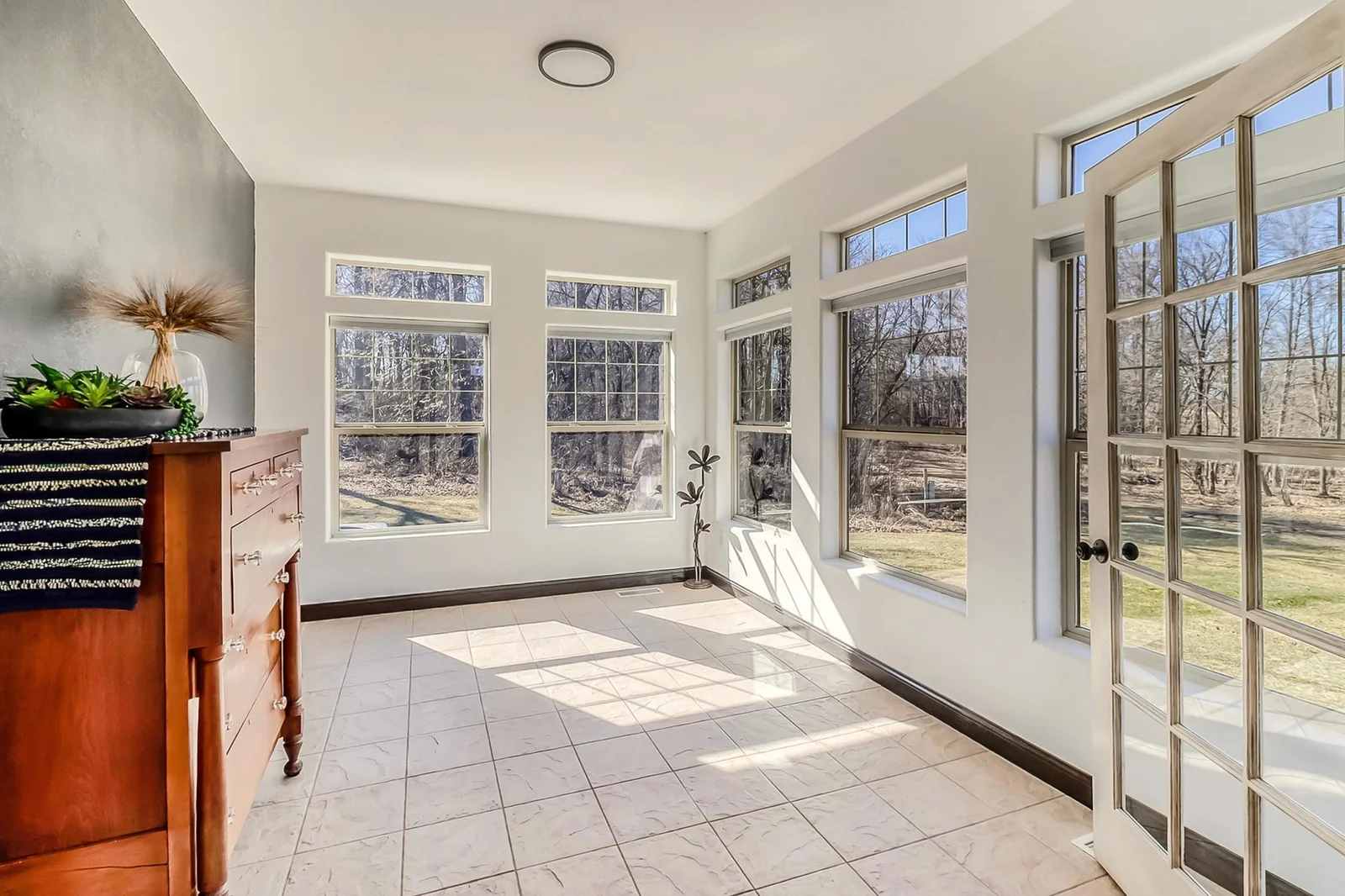 Sunroom1_0.jpg