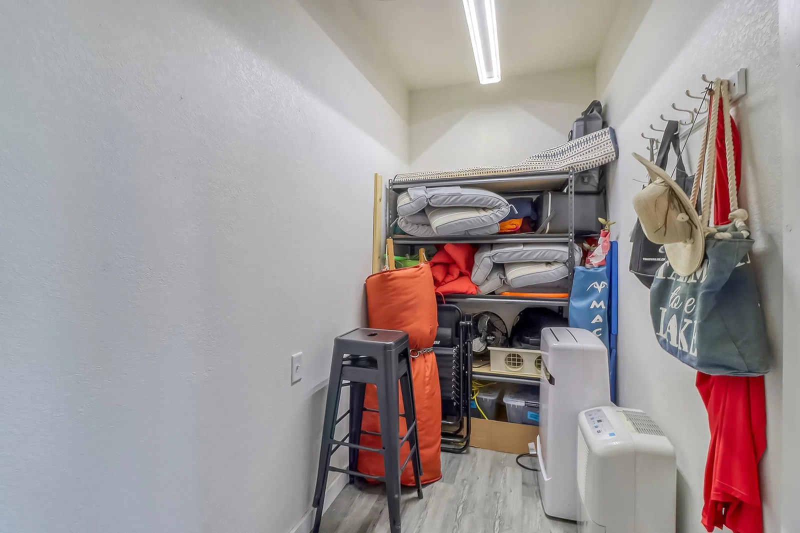 Guesthouse_Storage1_1.jpg