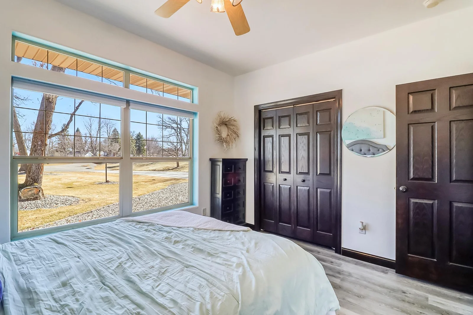 Bedroom1_2.jpg