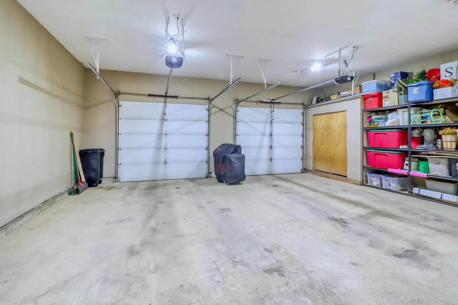 Garage1_1.jpg