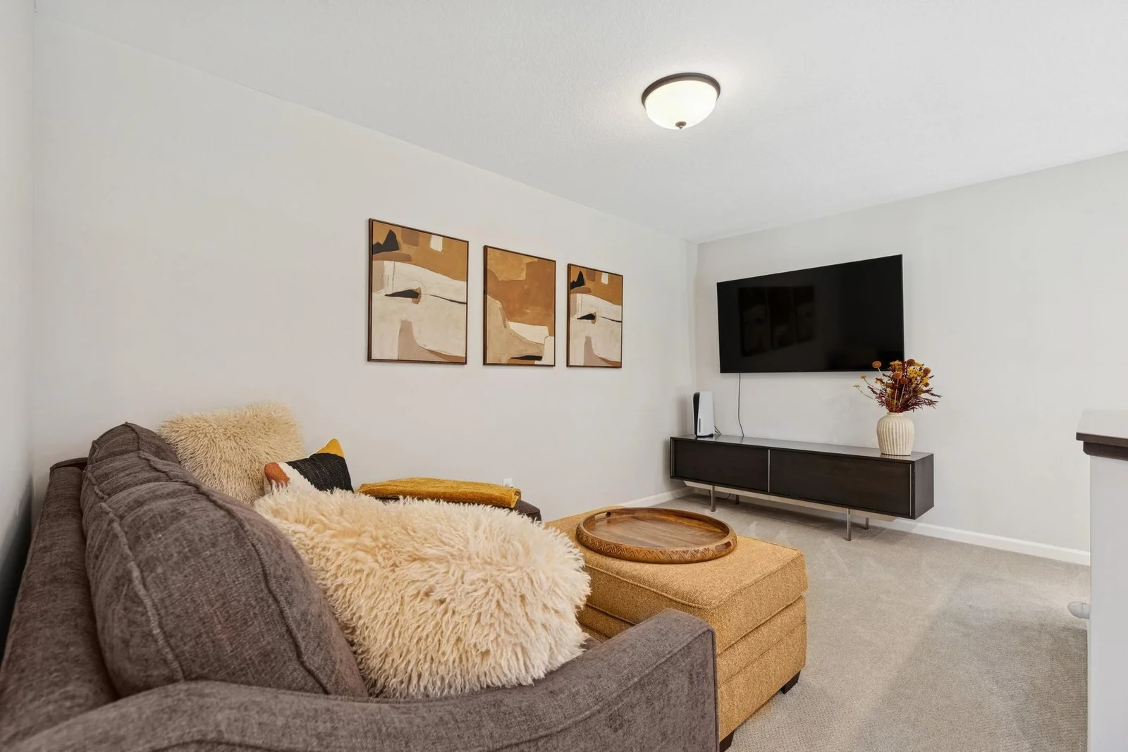 Upper Level loft
