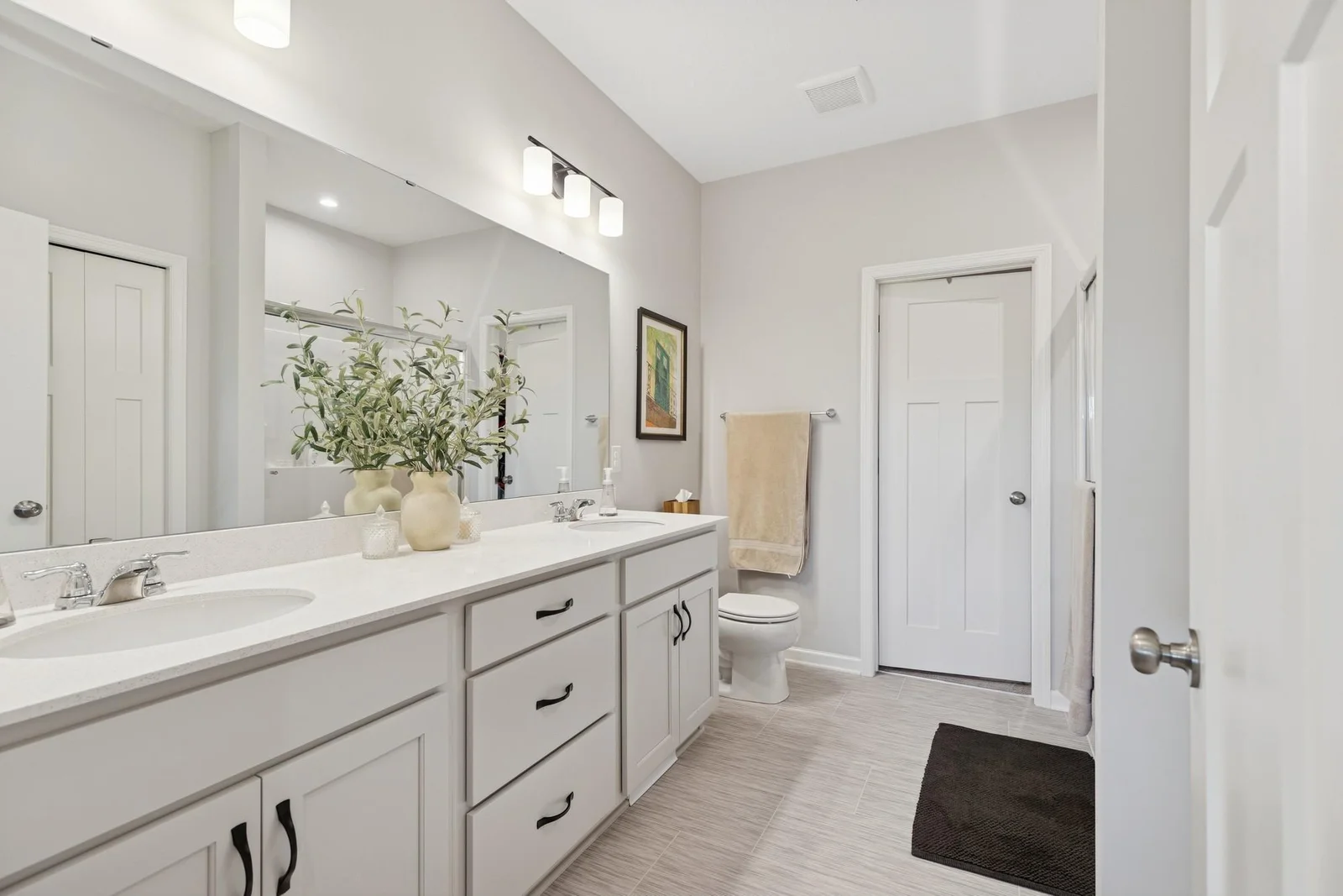 Dual sink vanity in Primary bath