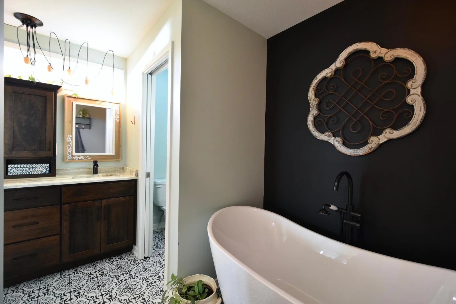 Private master bath