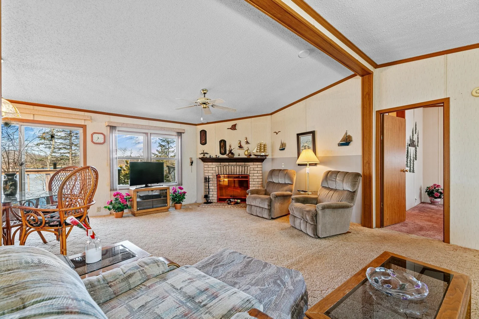 18482 Captive Lake Rd, Garrison, MN 56450_2204.JPG