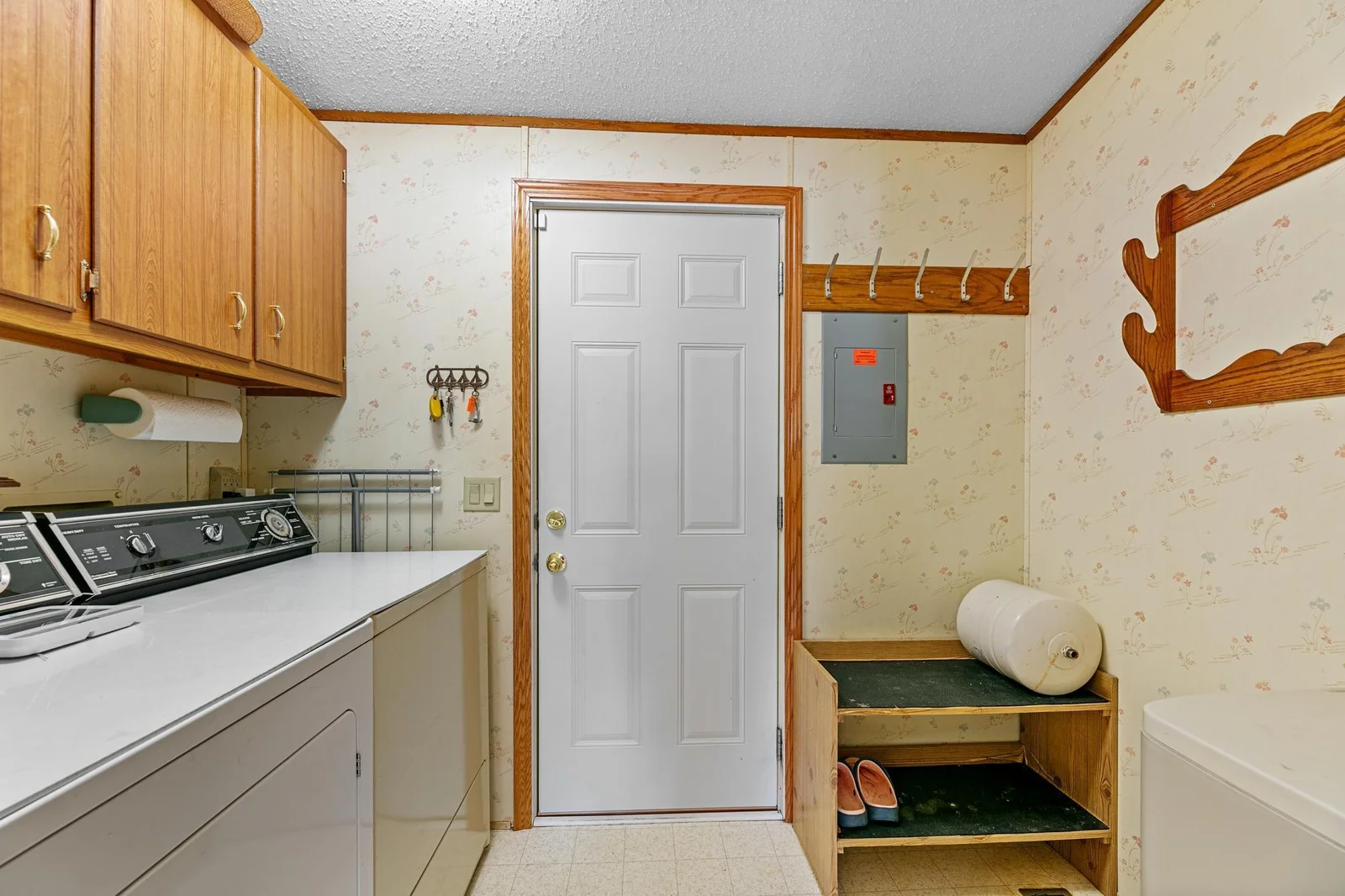 18482 Captive Lake Rd, Garrison, MN 56450_904.JPG