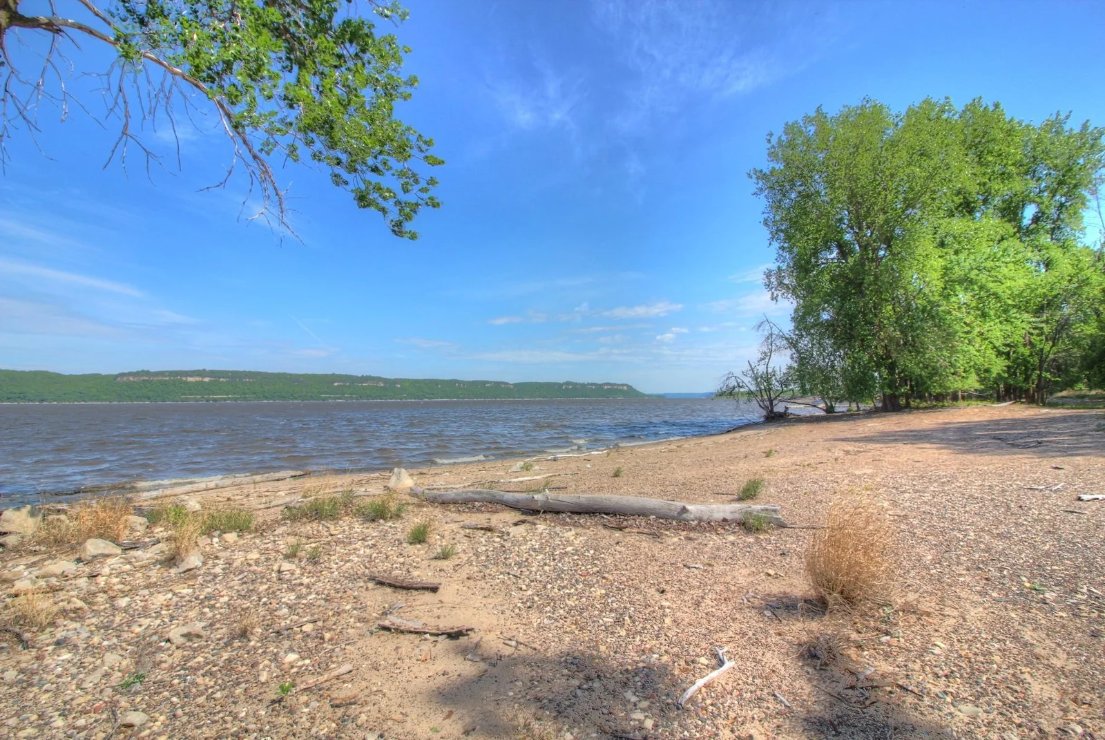 200 Ft. of Beach Frontage