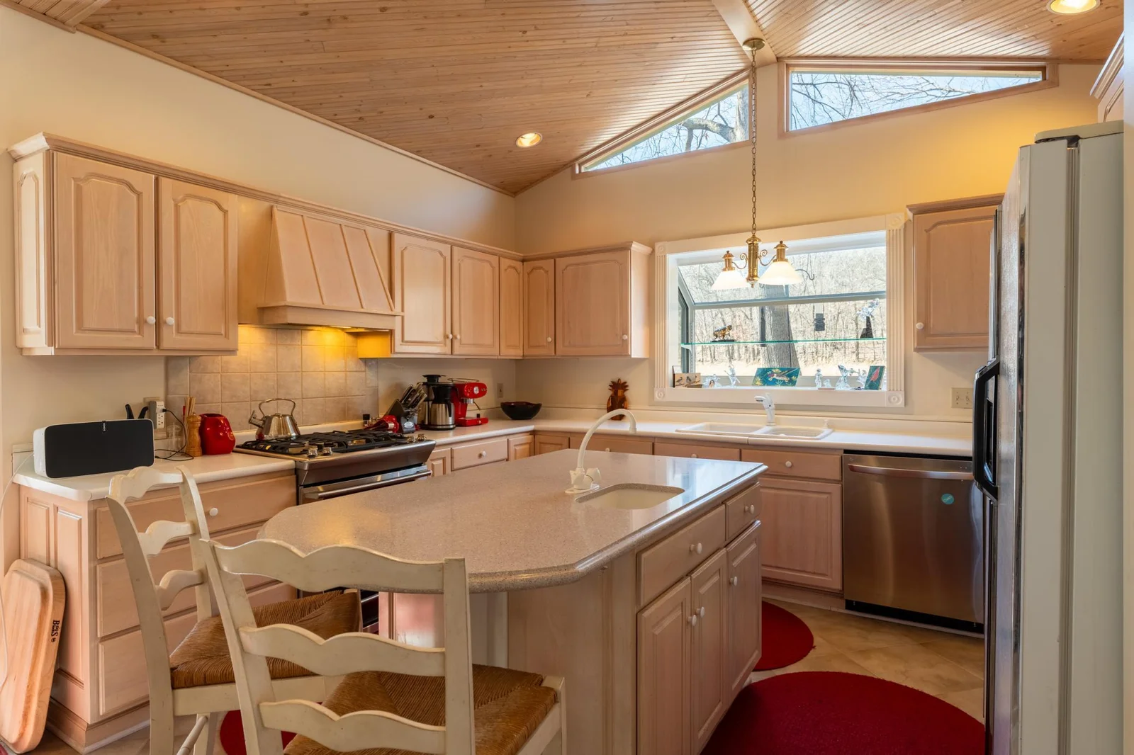 Kitchen with Center Island