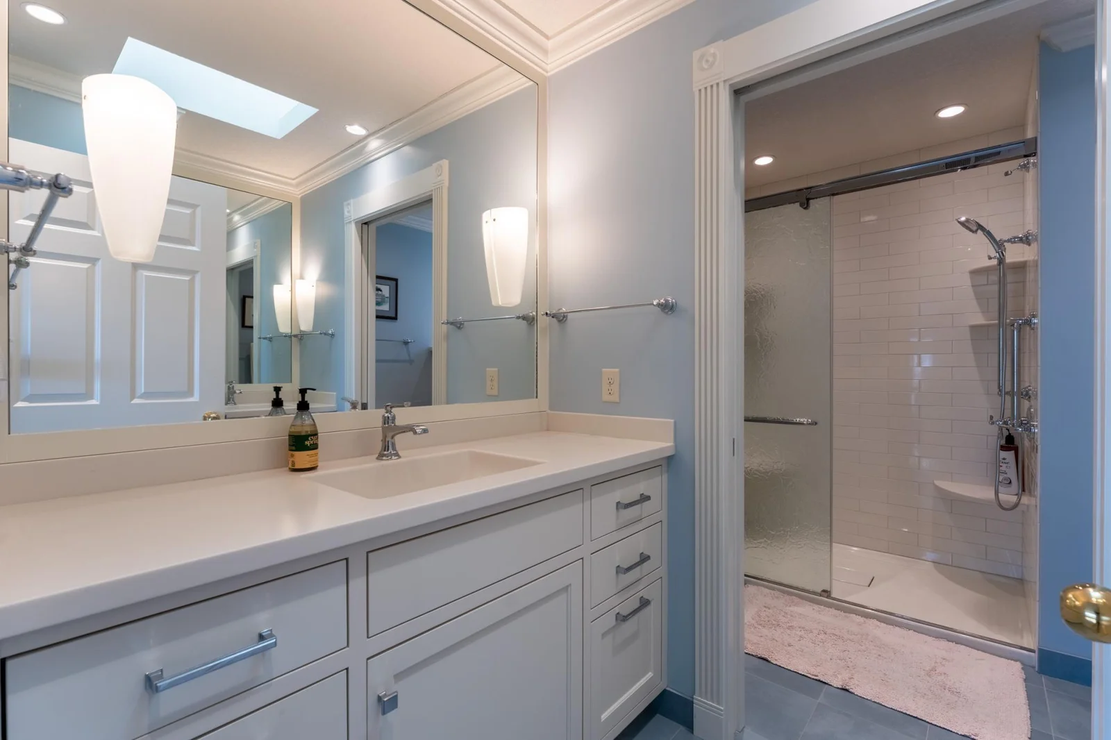 Upper Level Bath