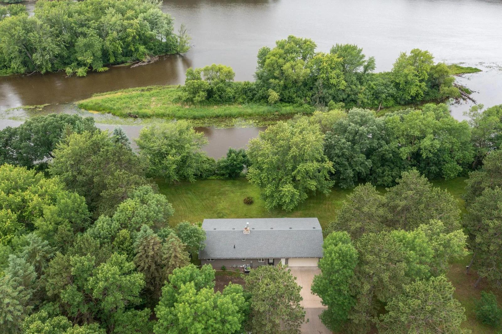 Easy Access to the Mississippi River