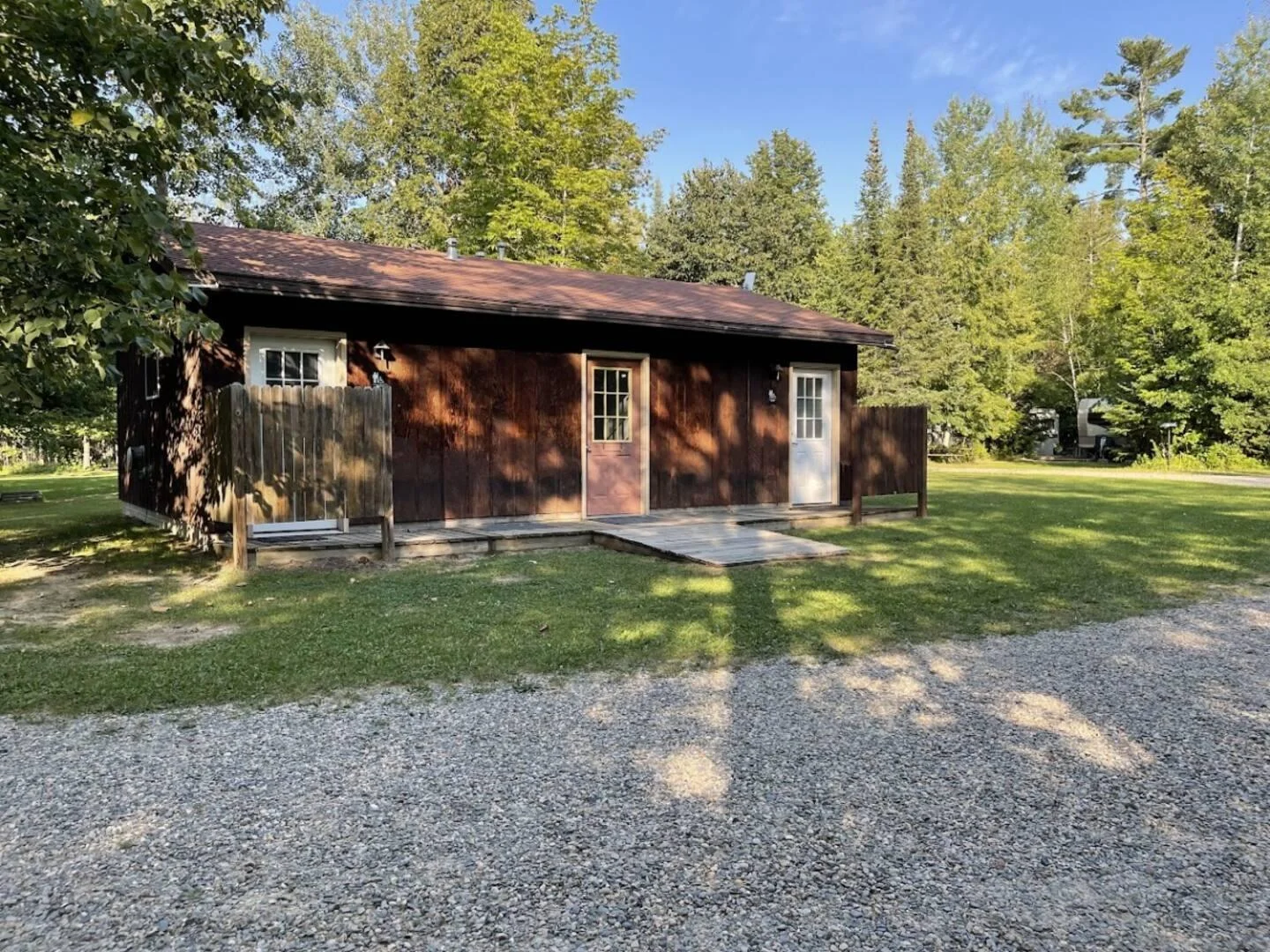 Shared shower rooms and laundry near pool