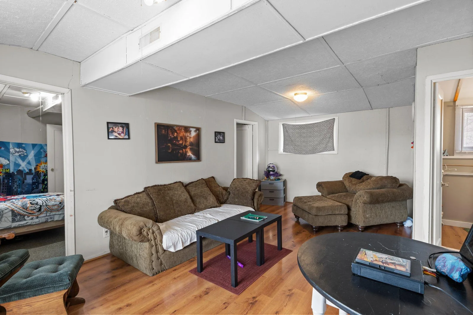 23-web-or-mls-201A 27 1-4-26 7-8 Ave-38.jpg