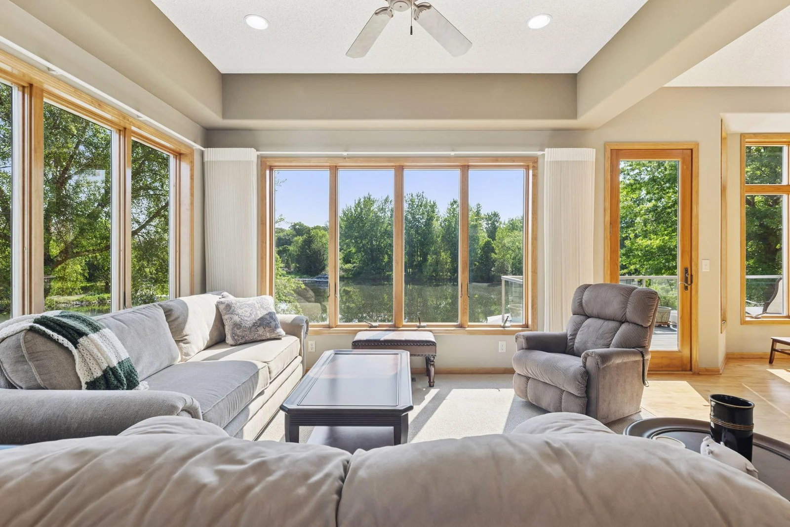 Main floor takes in the lake views