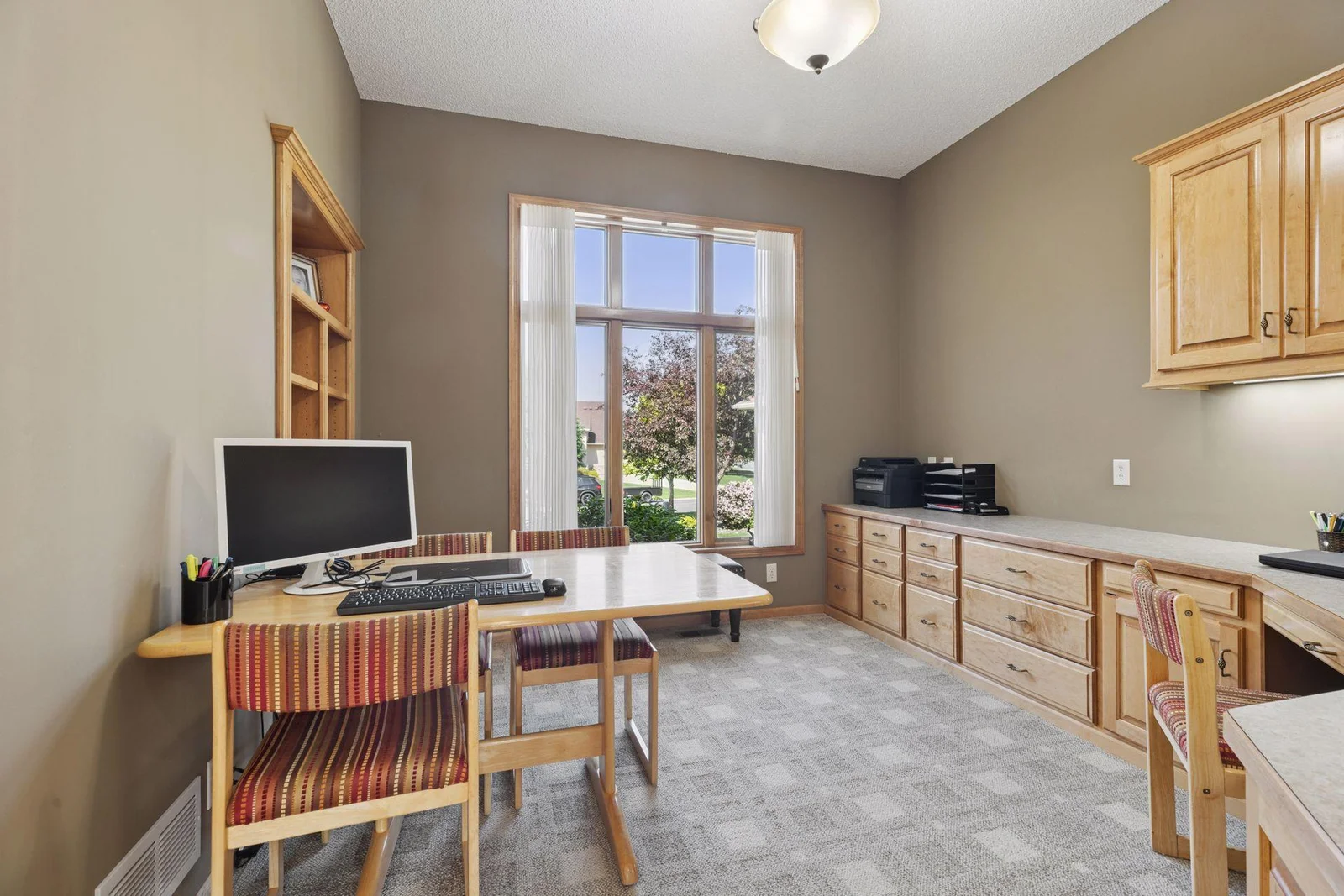 Den w/large windows