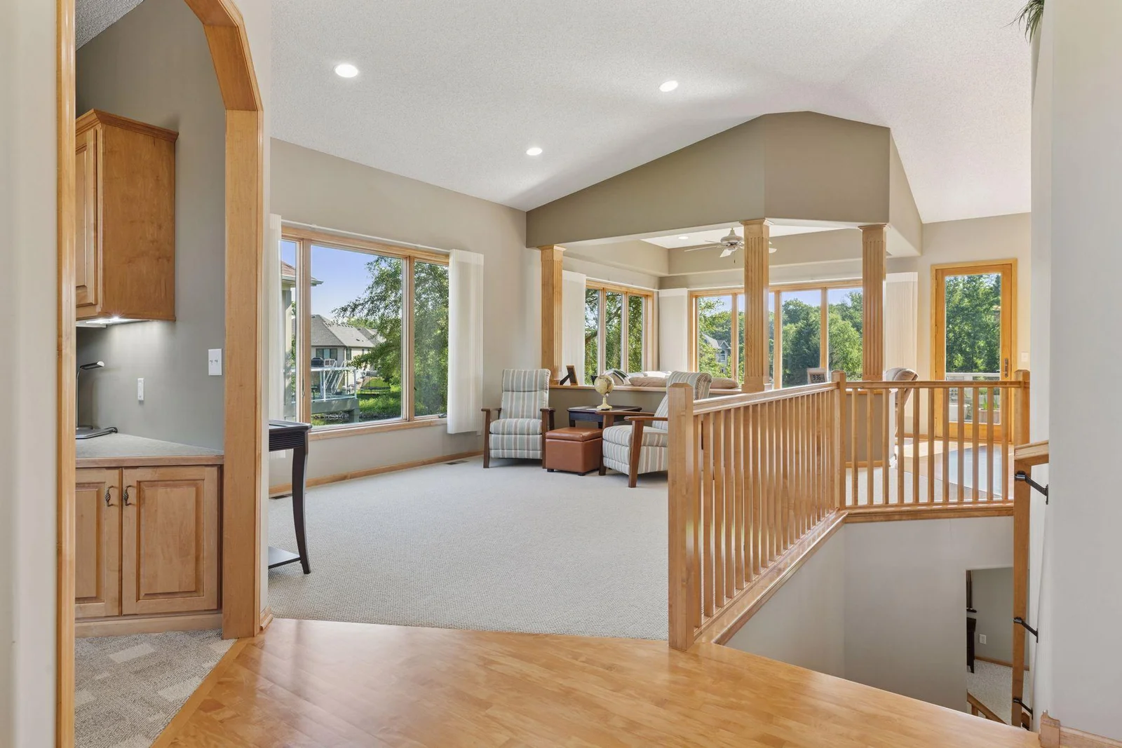 Vaulted & open floor plan