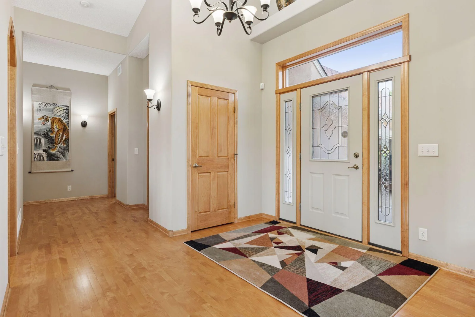 Spacious Foyer with closet