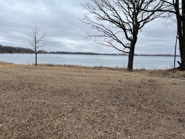 shore 1.jpg