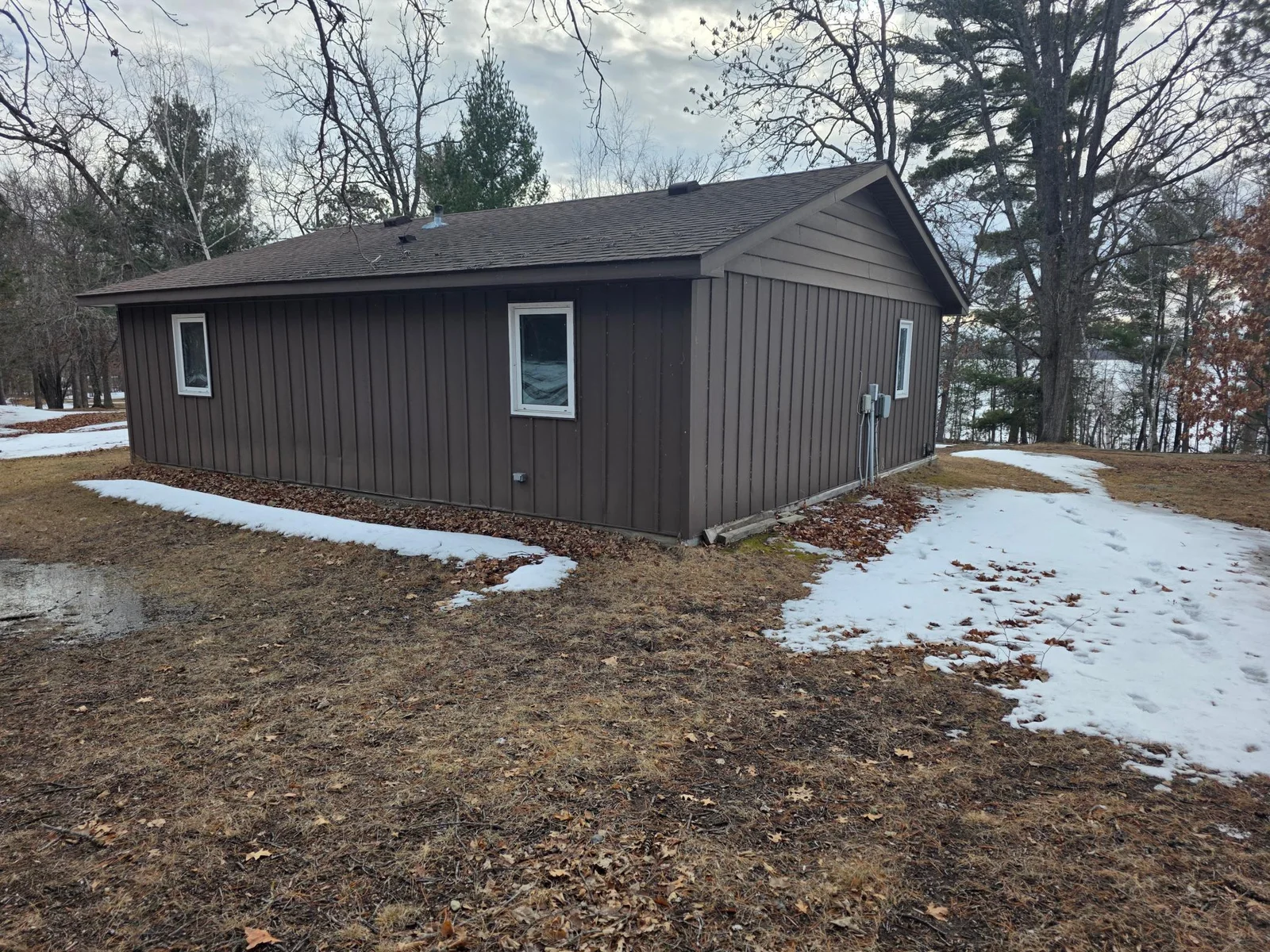 Back of Cabin.jpg