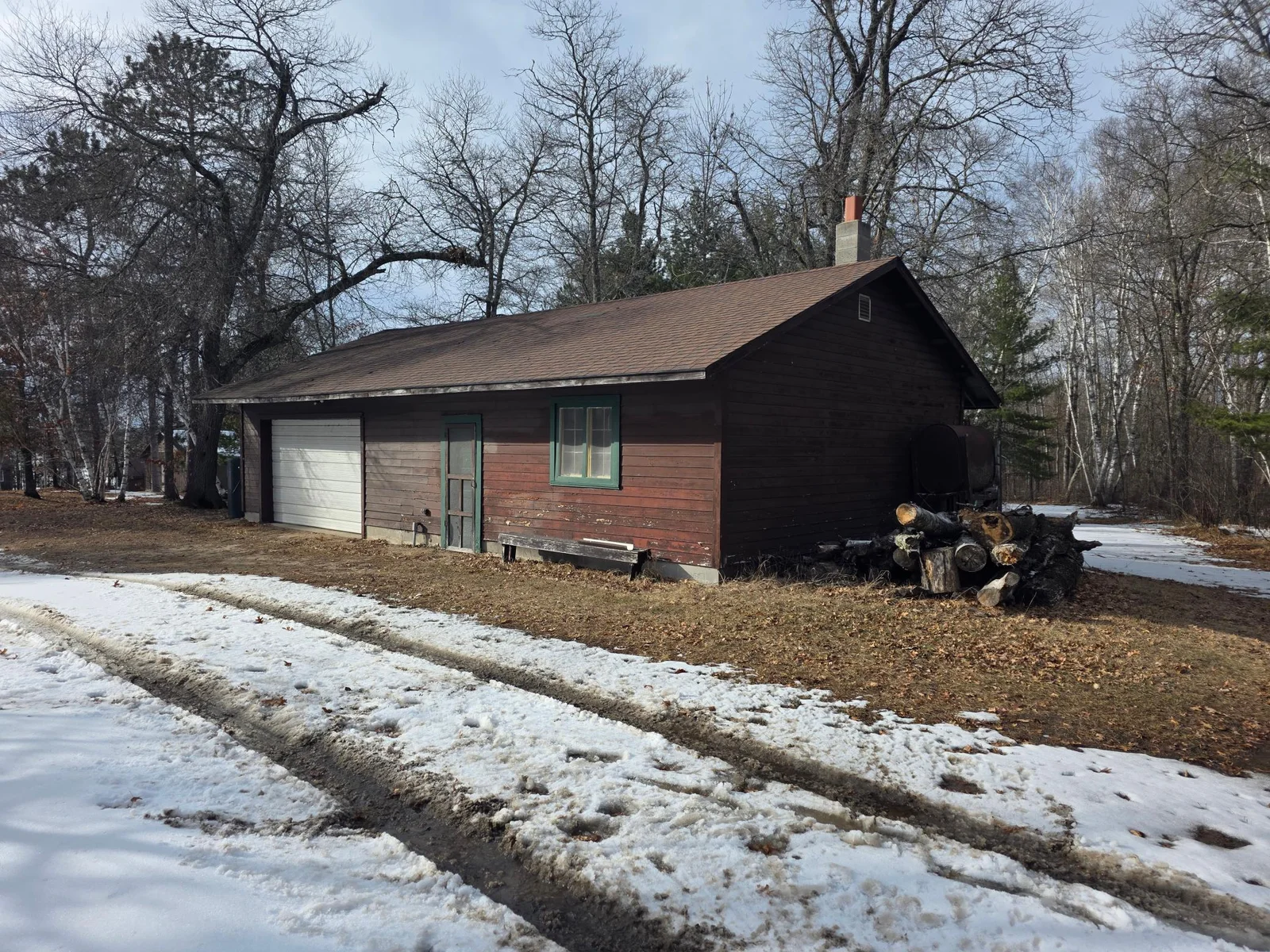 Detached Garage.jpg