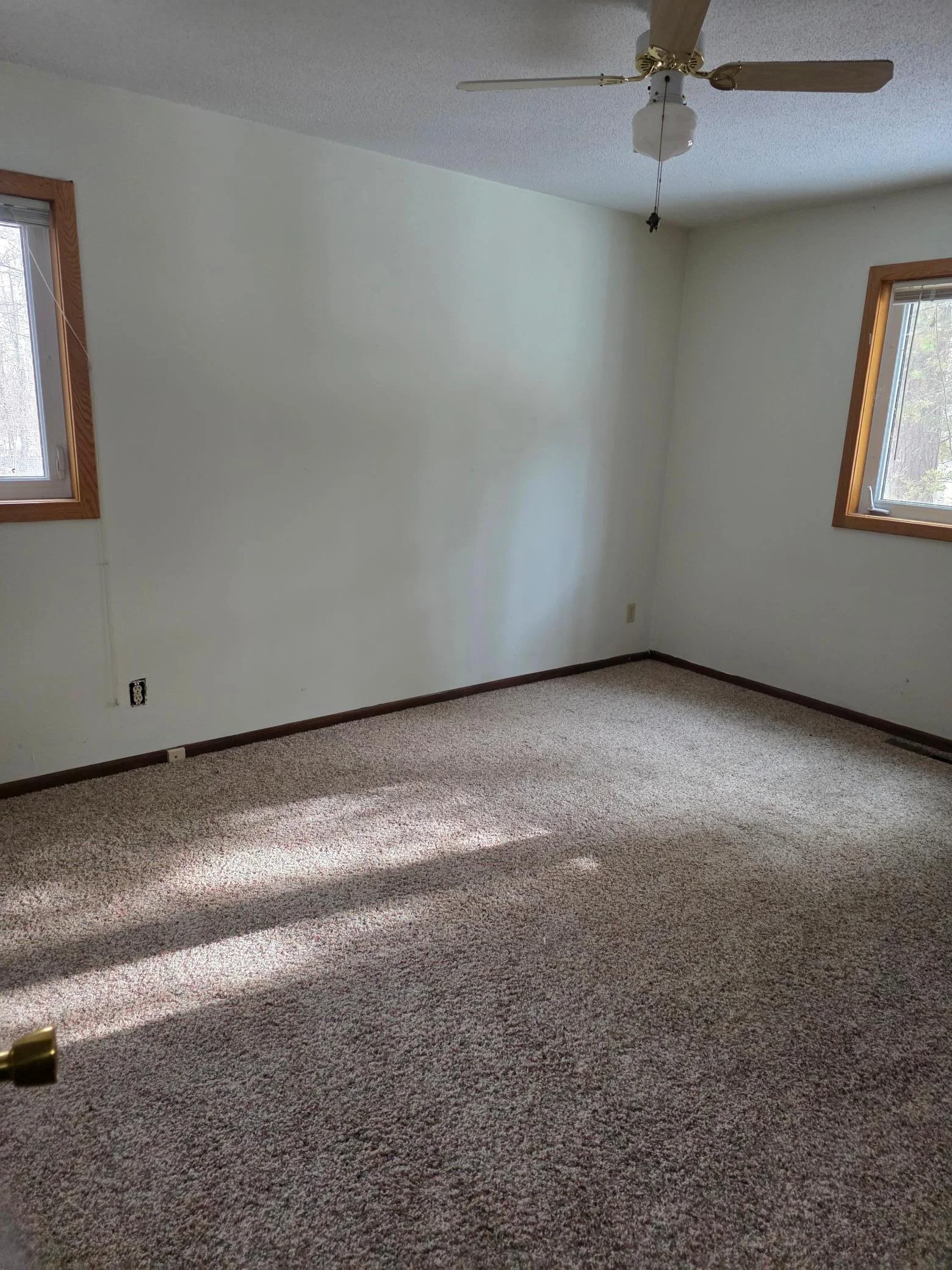 Bedroom 1.jpg