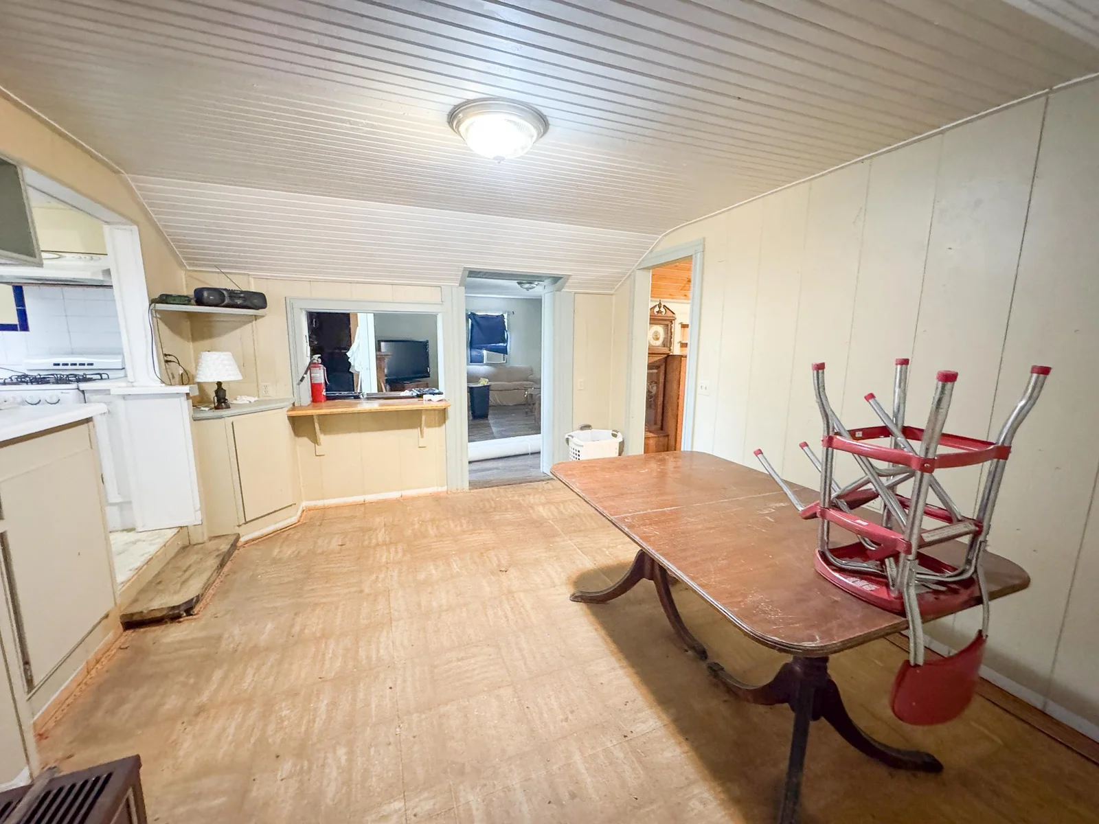 Dining Room 1.jpg