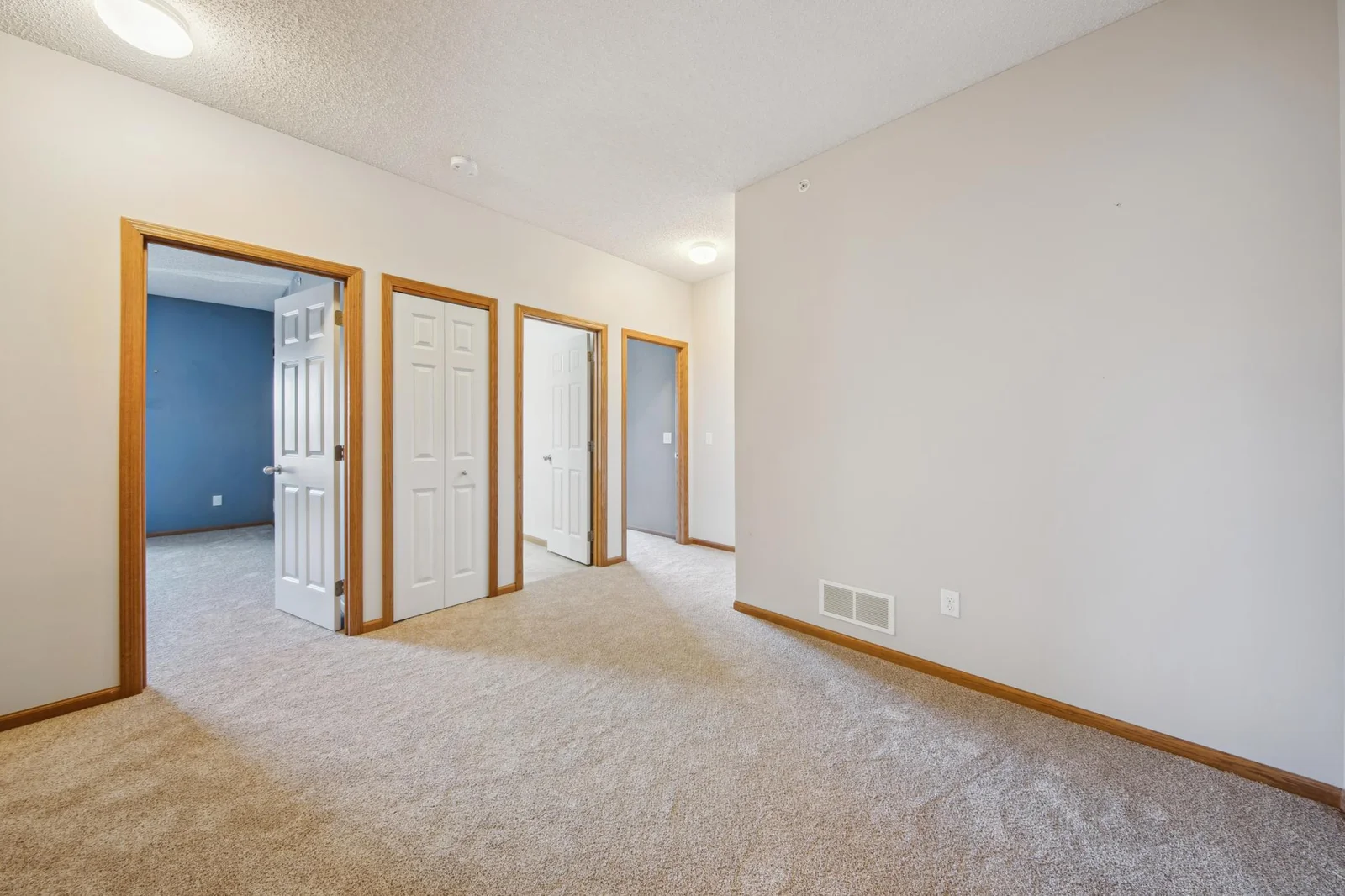 Upper level loft perfect for entertaining friends and family