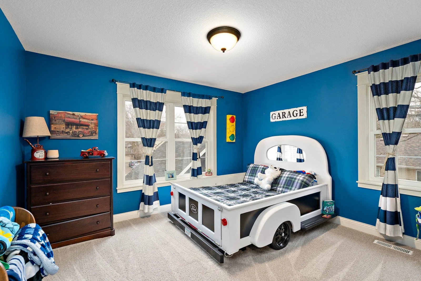 Both of the large kid bedrooms are large!
