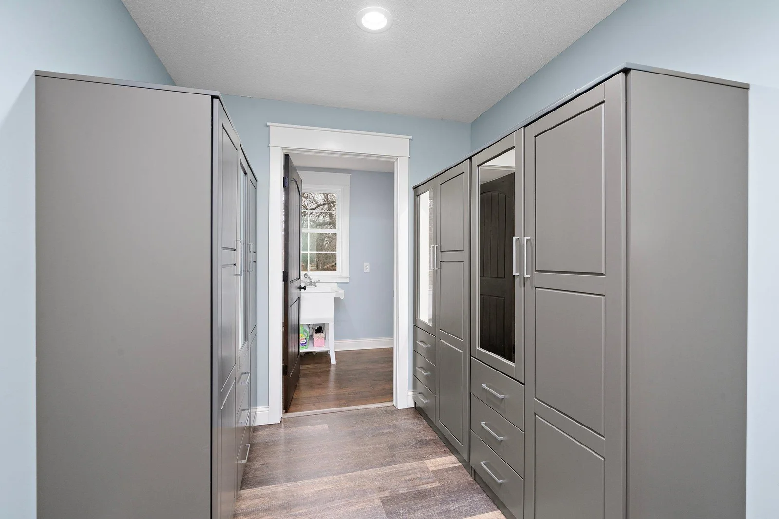 Use this closet space as-is or it could also be an amazing owner’s closet expansion!