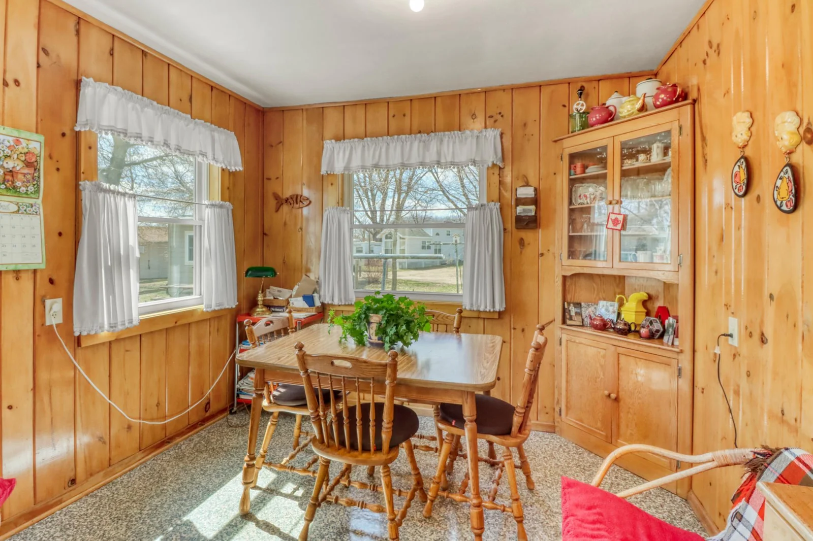 House_Kitchen1_3.JPG