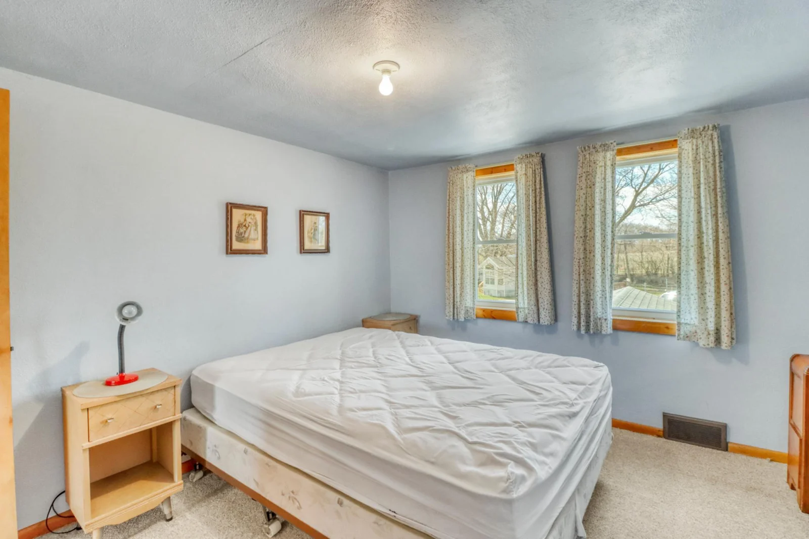 House_apartment Bedroom1_2.JPG