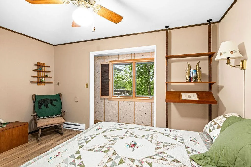 StrandLakeRdinterior-26.jpg