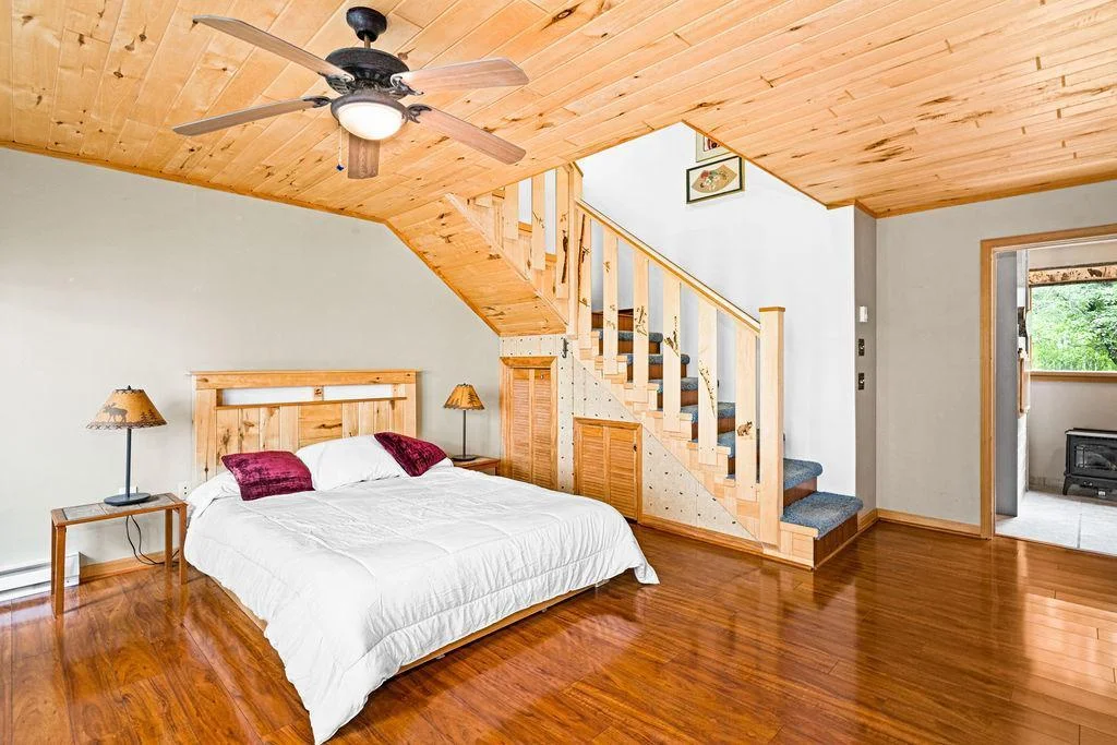 StrandLakeRdinterior-29.jpg