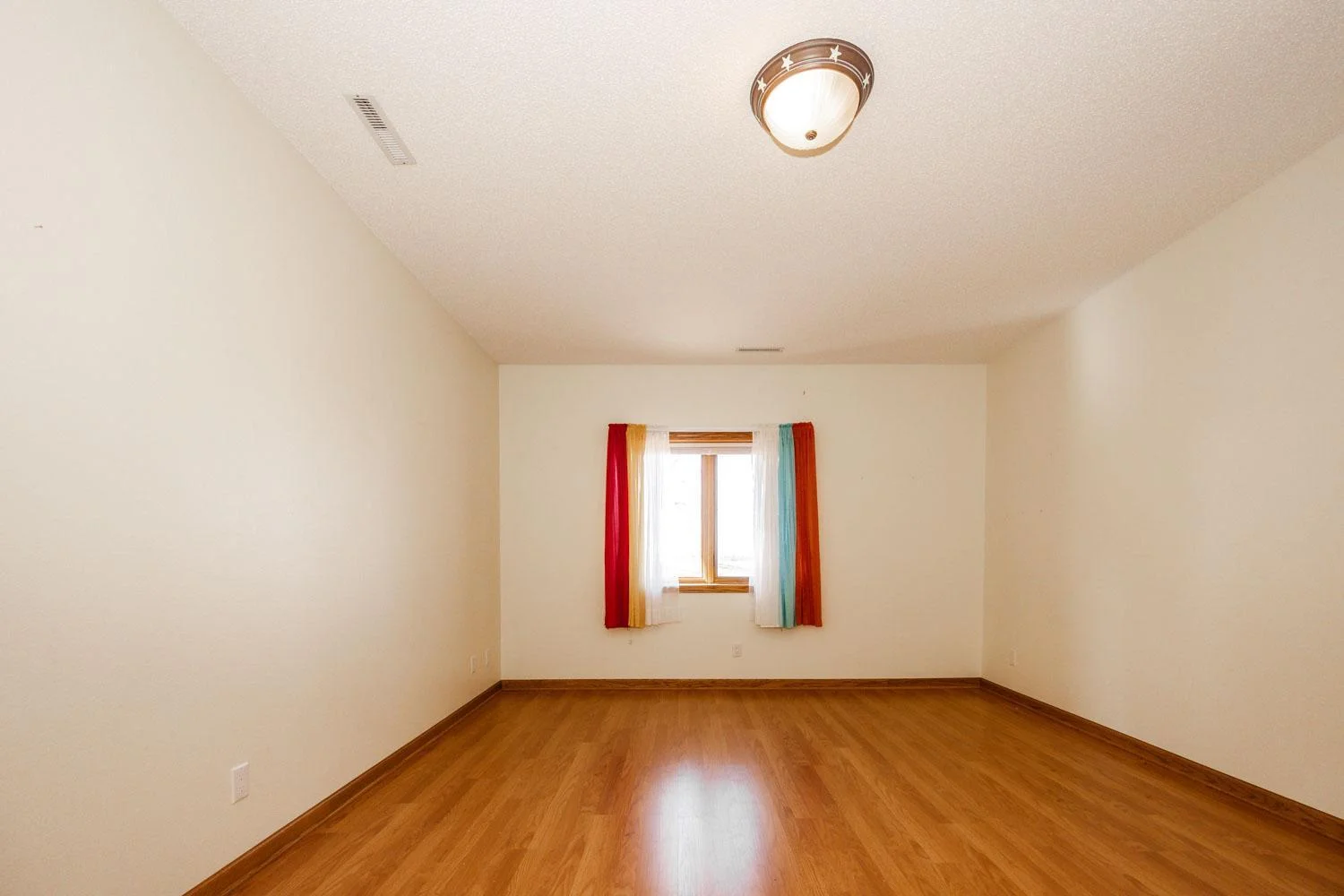 LL Bedroom 2