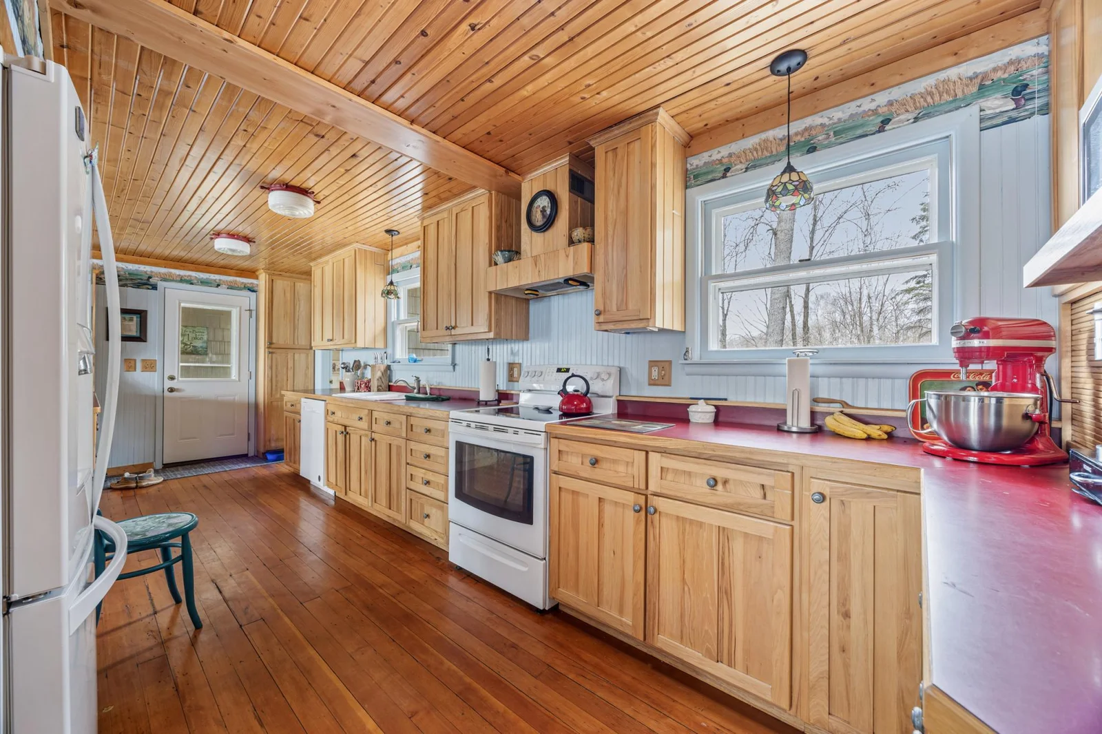 Natural lighting complimenting the kitchen space