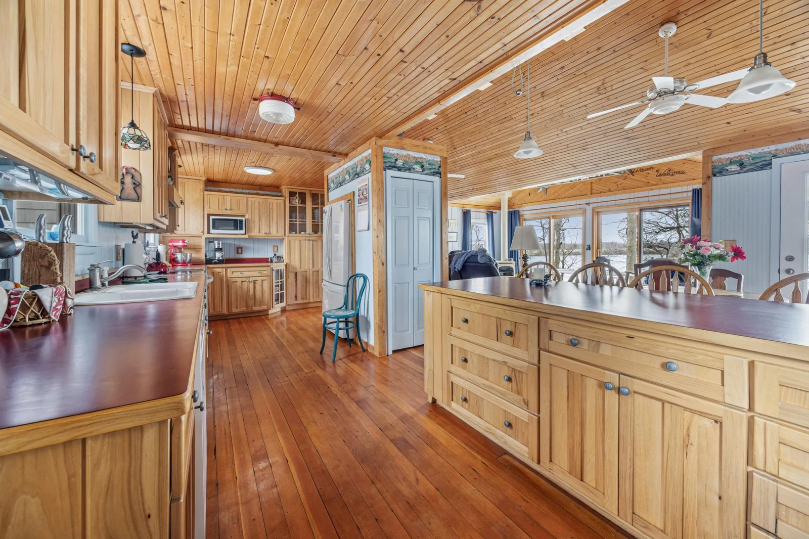 Kitchen w/custom built cabinets