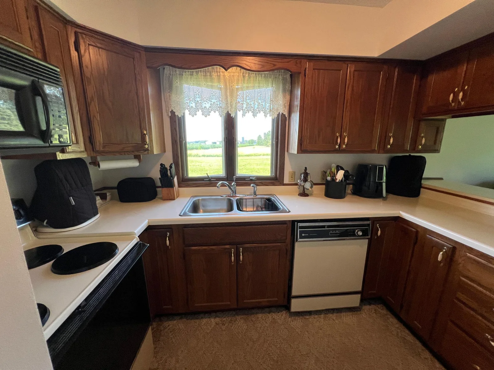 Kitchen pass through