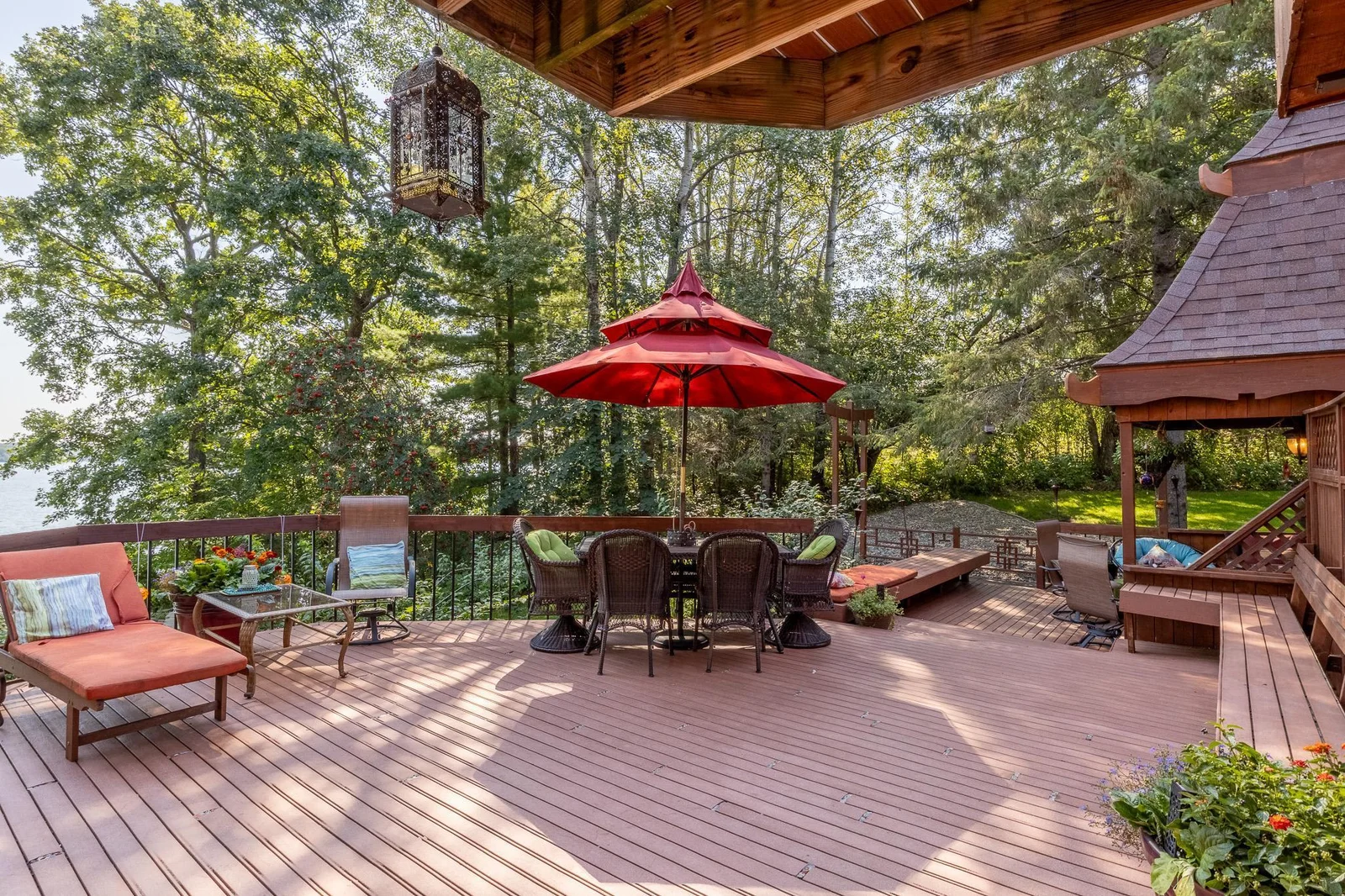 Spacious Deck
