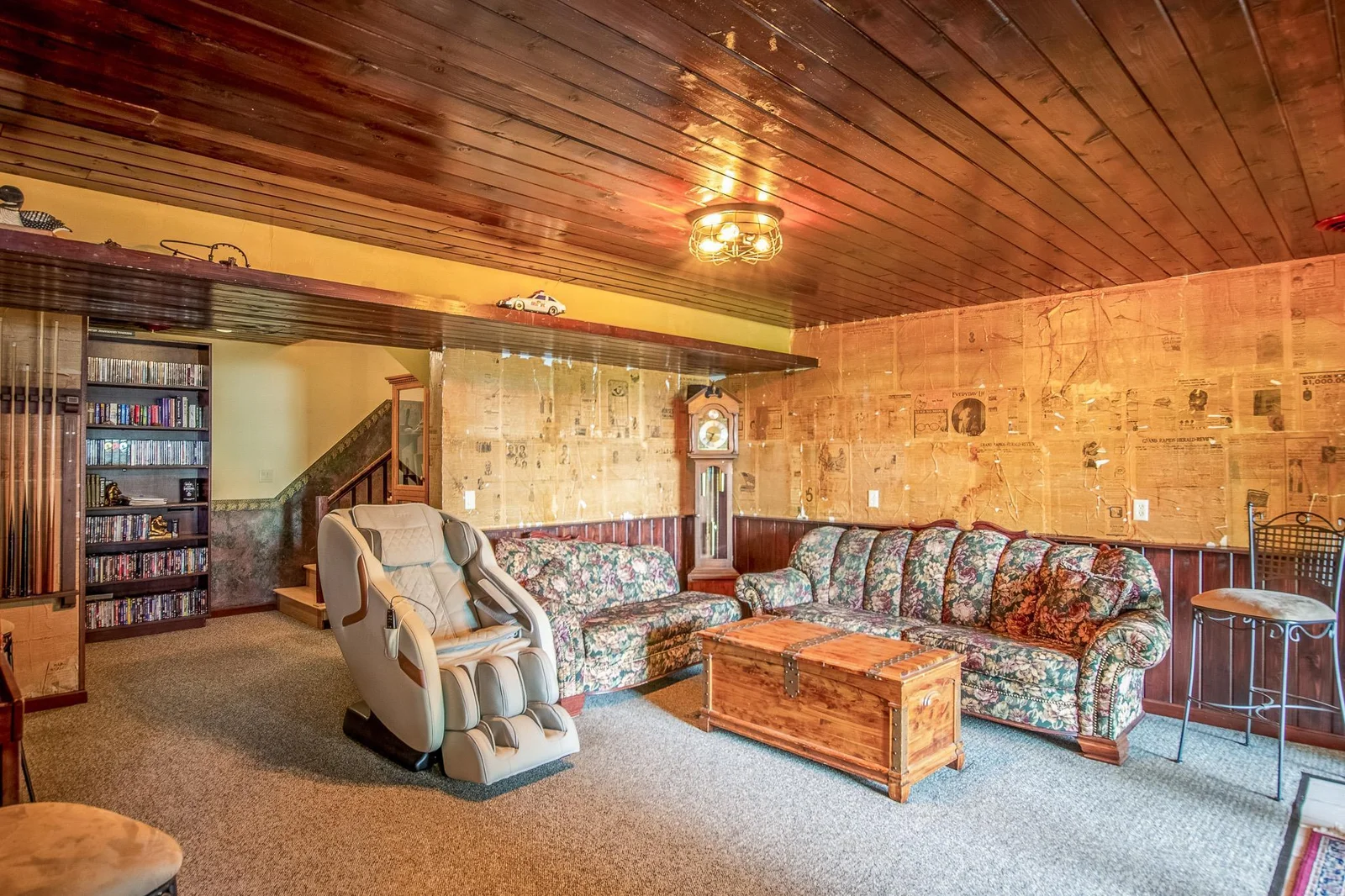Relaxed and Comfortable Lower Level