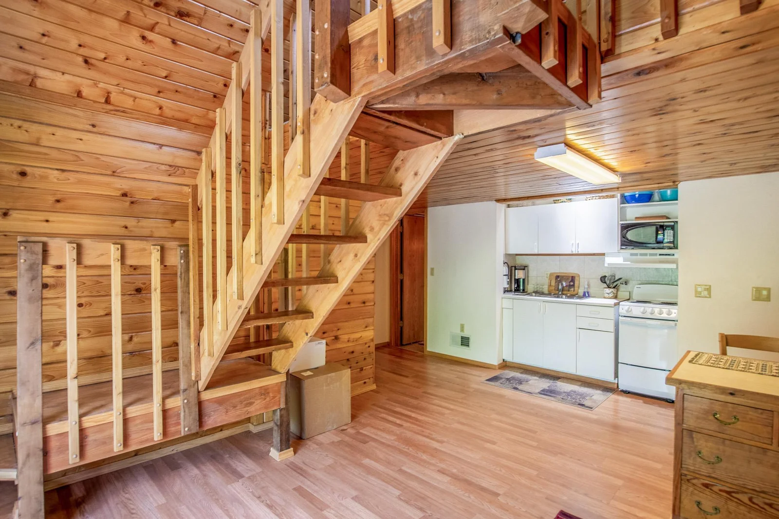 Light Filled Bonus Living Space