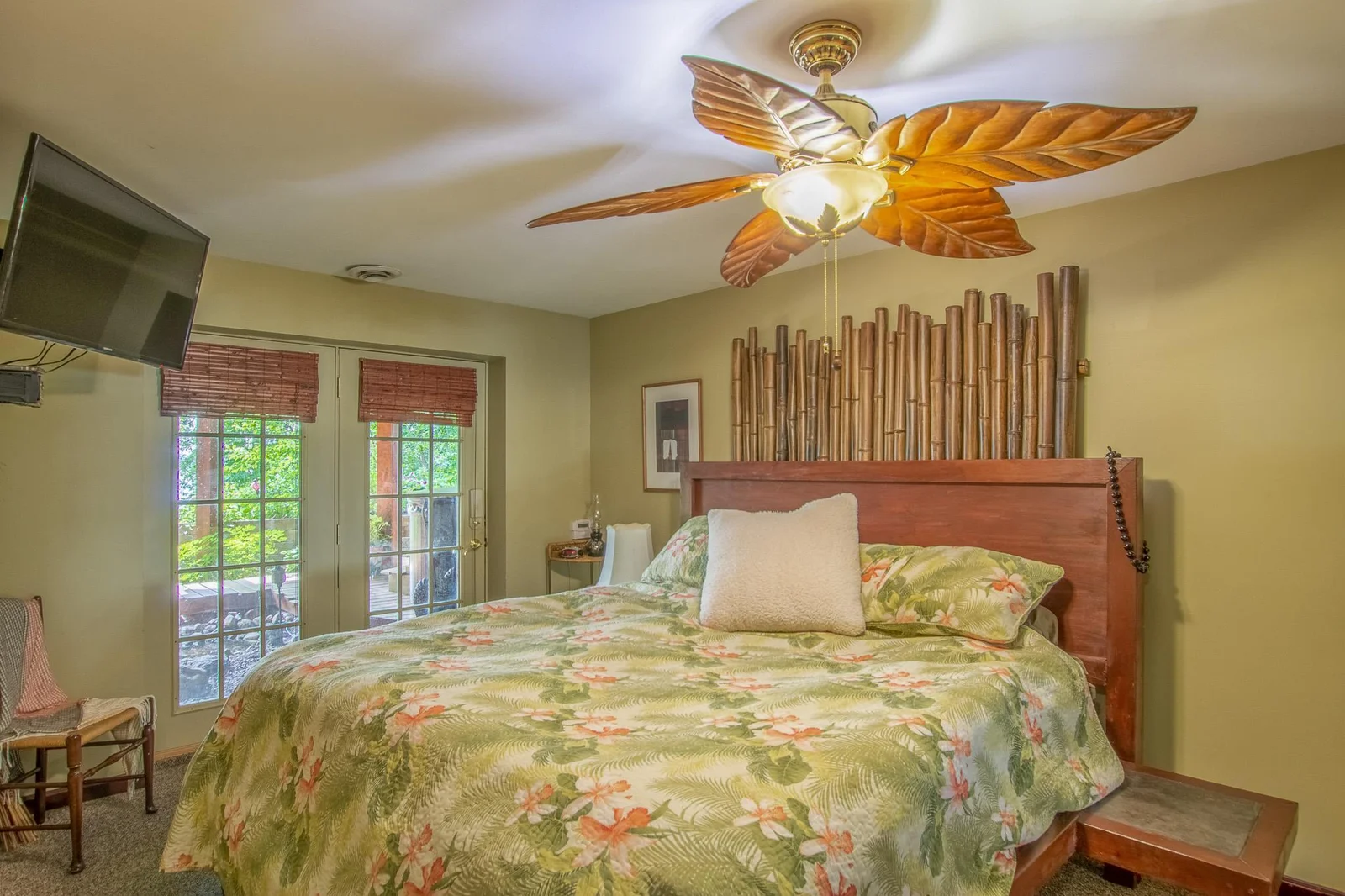 Walkout Bedroom