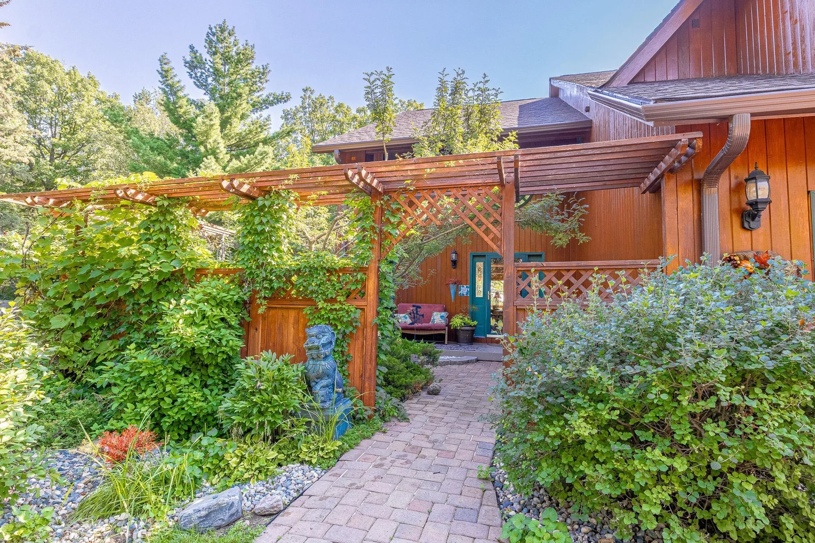 Remarkable Plants and Landscaping