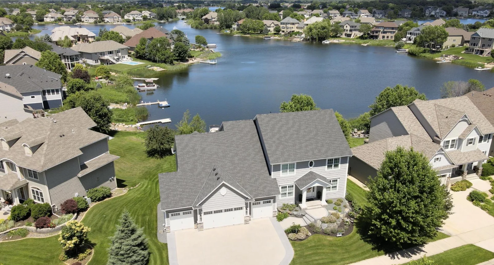 Photo 1 of 2915 Aspen Lake