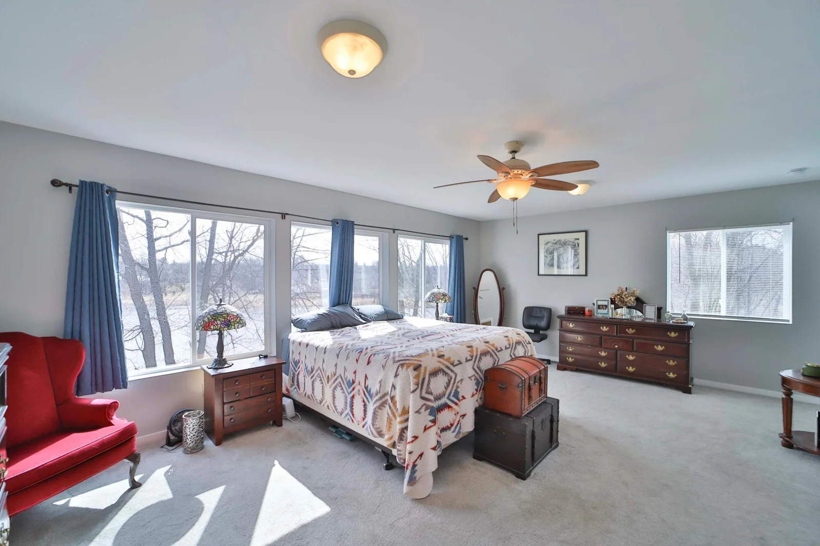 Lake Side Primary Bedroom