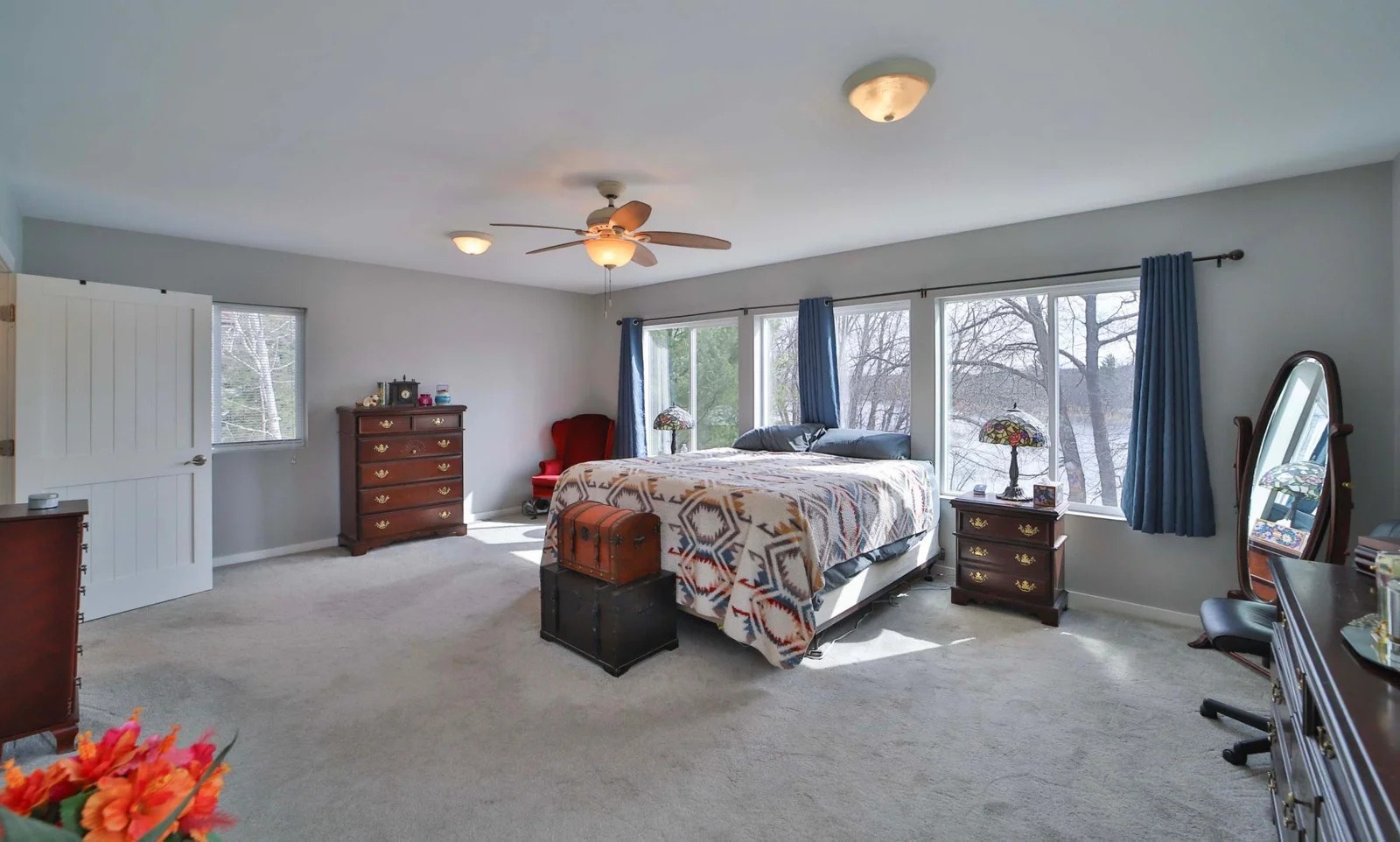 Lake Side Primary Bedroom