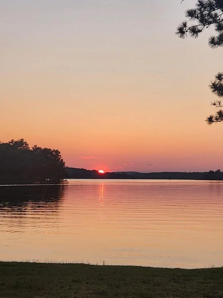 Photo taken from the Smith Lake boat launch just around the bay.