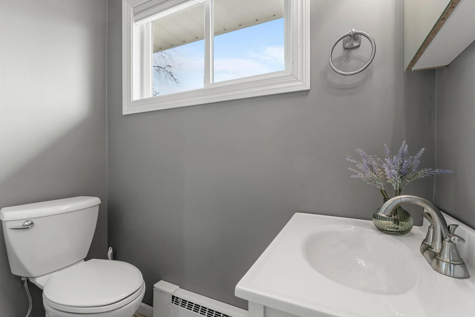 Private en-suite in bedroom #1