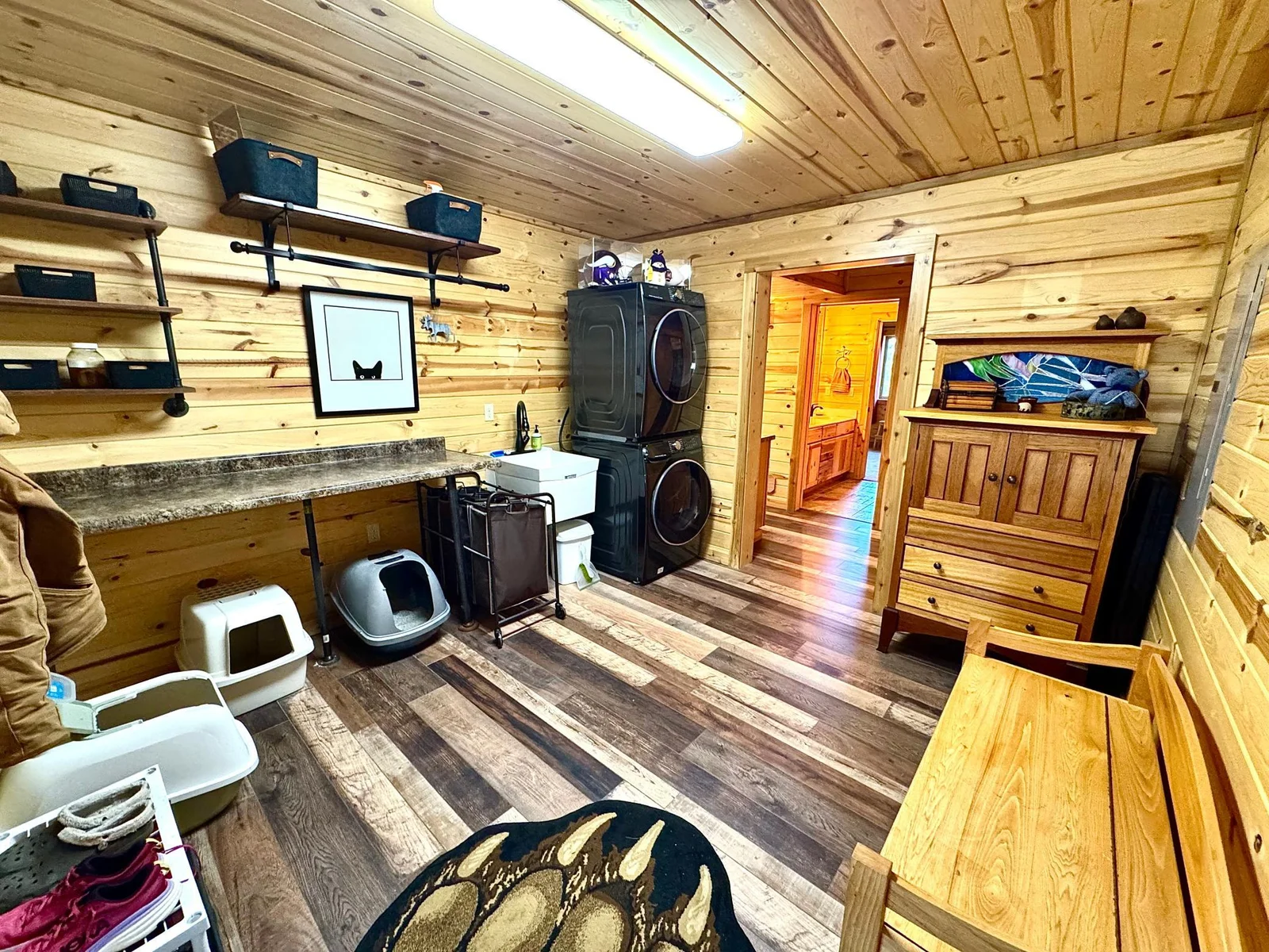 Entry/Laundry