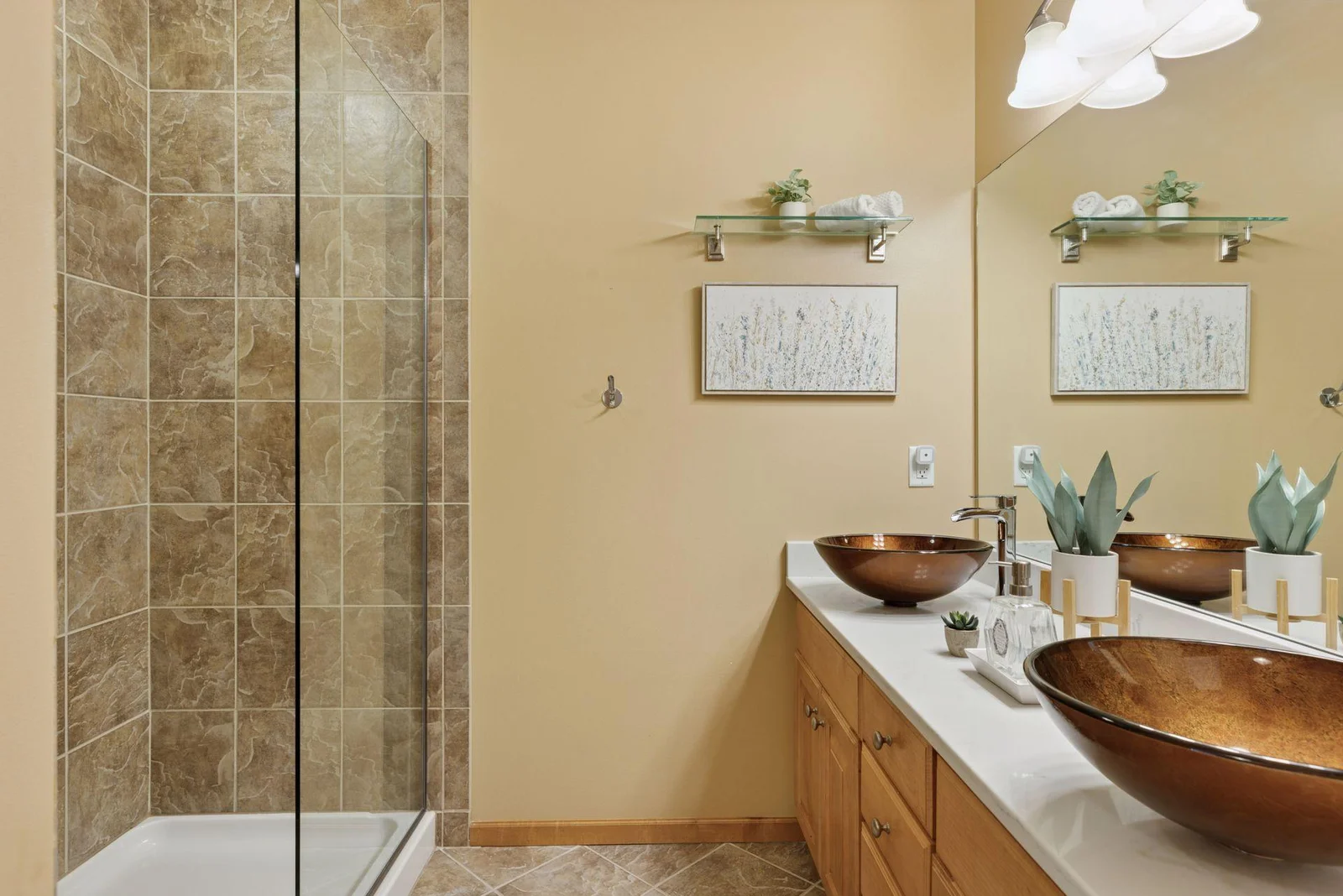 Beautiful tile in the Primary bath step-in shower.