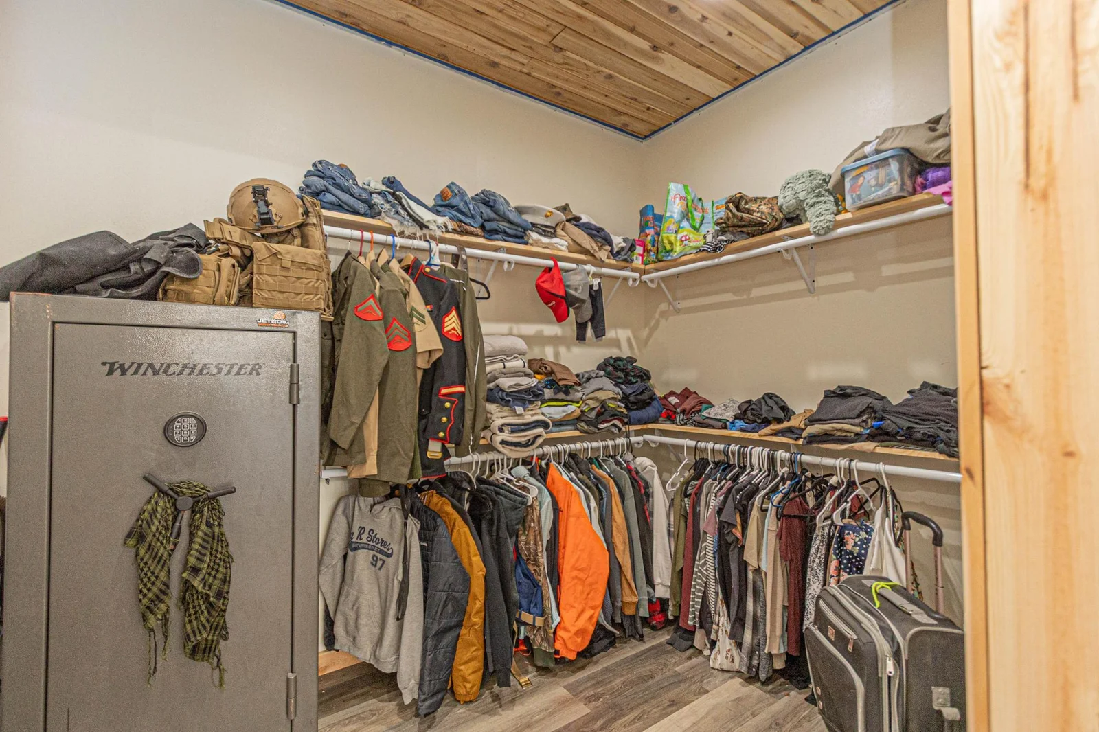 Owner's Walk-in Closet.jpg